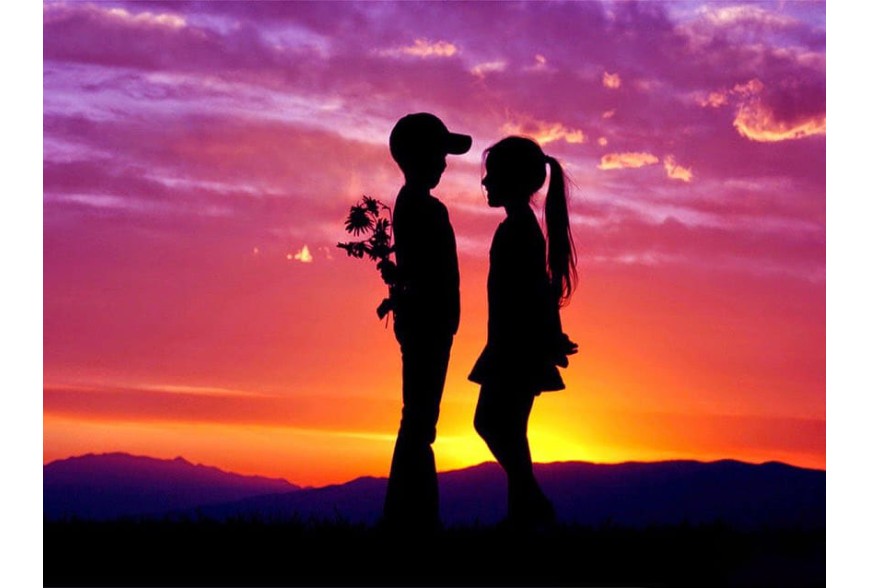 Propose Day Special: Top 10 Beauty Products for a Romantic Glow